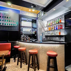 Alessandro Palace & Bar Hostel