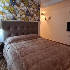 Hybris Campo De' Fiori Appartement
