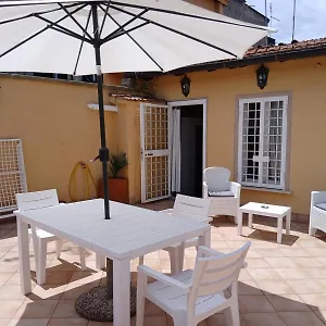 Attico Con Terrazza Santa Cecilia Apartment