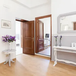 Domus Merulana Bed & Breakfast