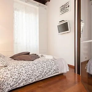 In Mial House Apartment