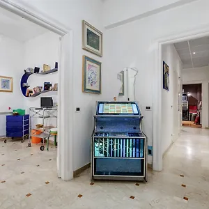 Jeans Apartment